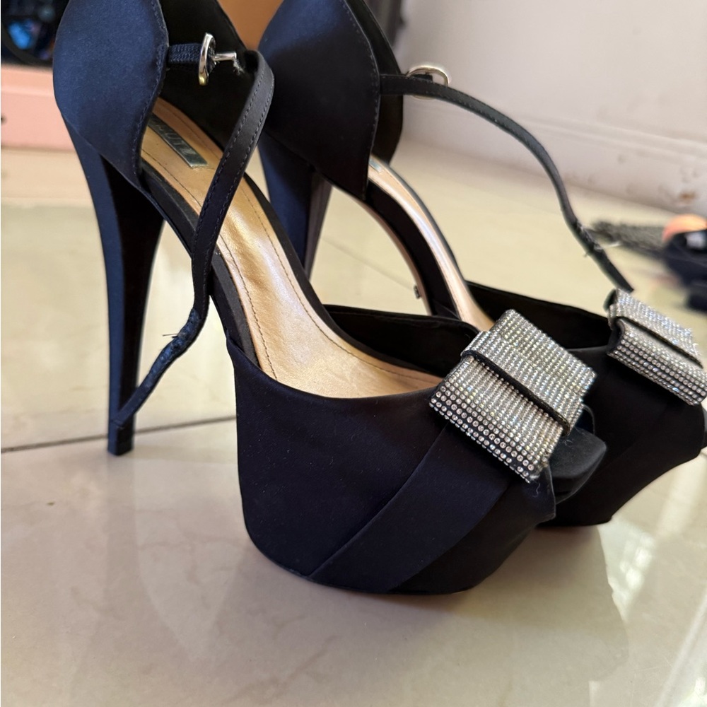 SCHUTZ Black High-Heeled Platform Shoes with Stiletto